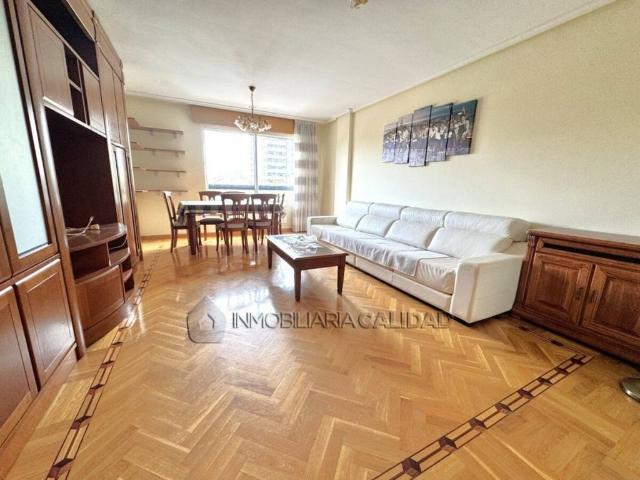 Piso en alquiler en Burgos, Castilla y León