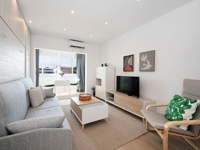 Piso en alquiler en les Botigues, Castelldefels