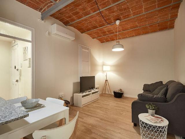 Piso en alquiler en Barcelona, el Camp de l'Arpa del Clot