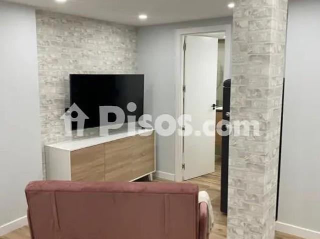 Apartamento en alquiler en Laredo