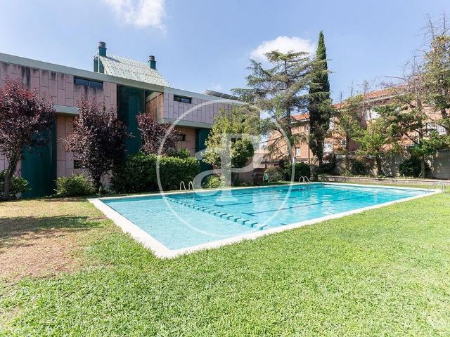 Piso en alquiler en Esplugues De Llobregat, Finestrelles