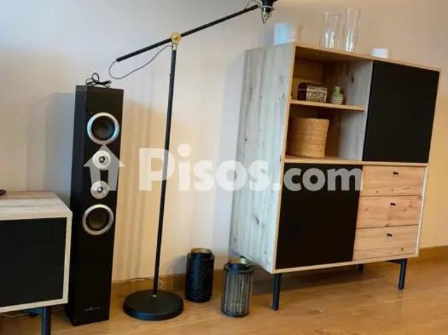 Apartamento en alquiler en Laredo