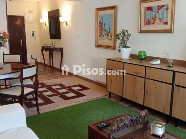 Apartamento en alquiler en Laredo