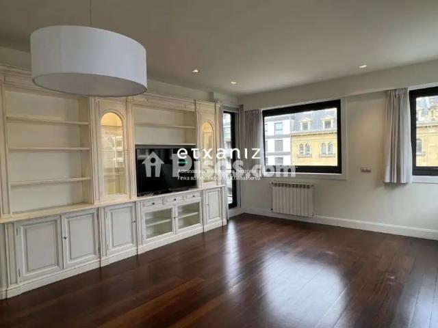 Apartamento en alquiler en Ipar-Ekialdea, Donostia-san Sebastián
