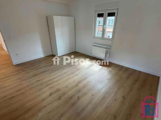 Apartamento en alquiler en Centro, León