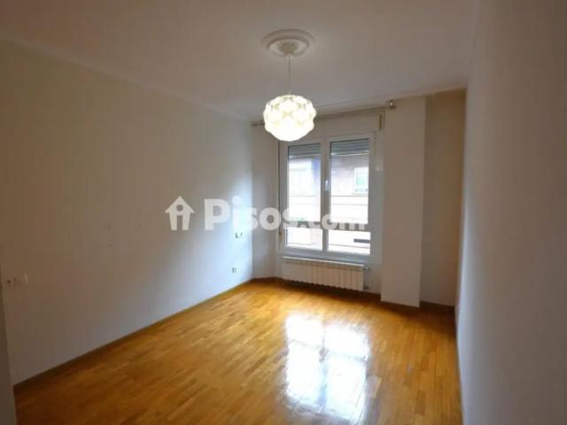 Apartamento en alquiler en Oviedo, Asturias