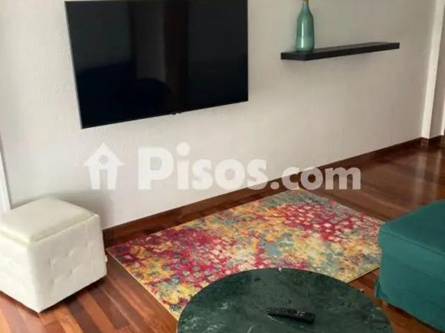 Apartamento en alquiler en Laredo