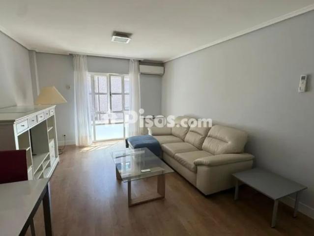 Apartamento en alquiler en Centro, León