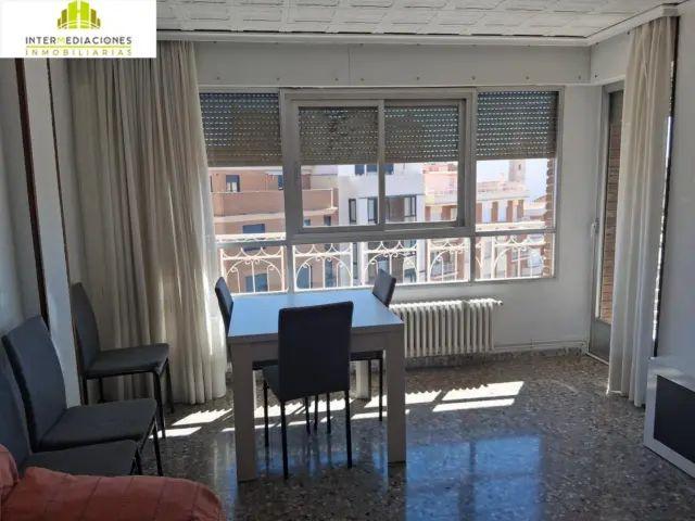 Apartamento en alquiler en Distrito 4, Albacete