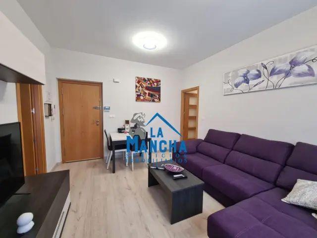 Apartamento en alquiler en Distrito 4, Albacete