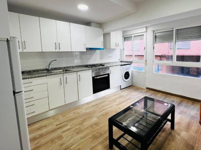 Piso en alquiler en Grup Sant Vicent Ferrer, Castellón De La Plana