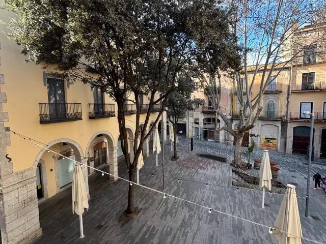 Piso en alquiler en Plaça de l'Ajuntament, Alt Empordà