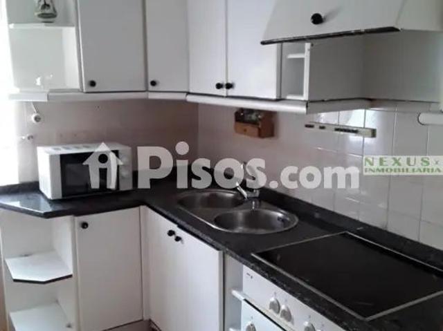 Apartamento en alquiler en San Blas, Cáceres