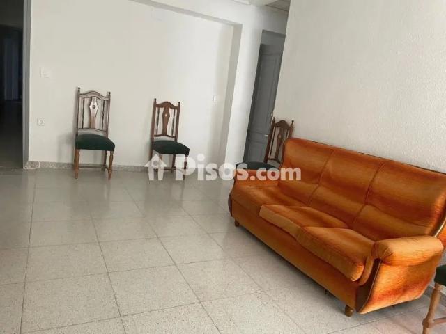 Apartamento en alquiler en Distrito 4, Albacete