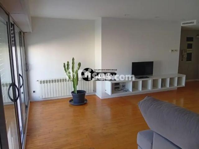 Apartamento en alquiler en Distrito 4, Albacete