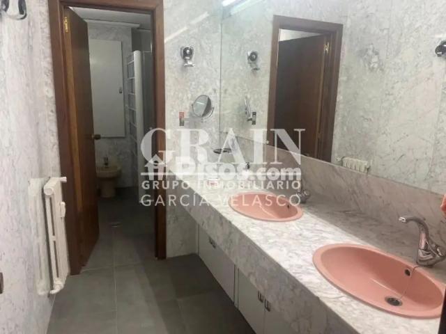 Apartamento en alquiler en Distrito 4, Albacete