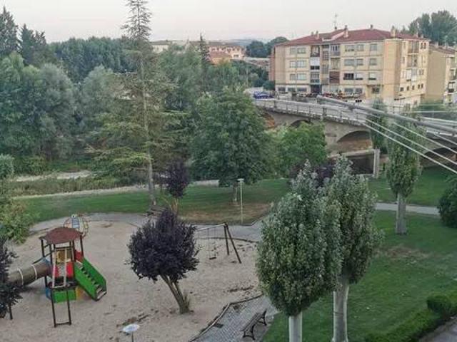 Piso en alquiler en Cerezo De Río Tirón, Castilla y León