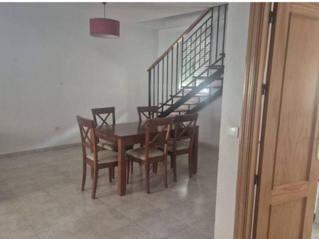 Piso en alquiler en Cúllar Vega, Granada