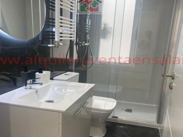 Piso en alquiler en Salesas, Salamanca