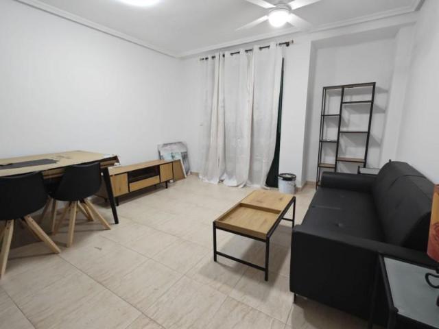 Piso en alquiler en Elche, Valencia