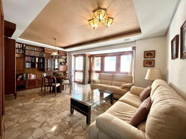 Piso en alquiler en Elche, la Vila