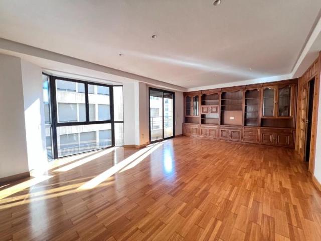 Piso en alquiler en Centro, Elche