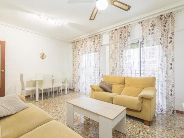 Piso en alquiler en Atzavares, Elche