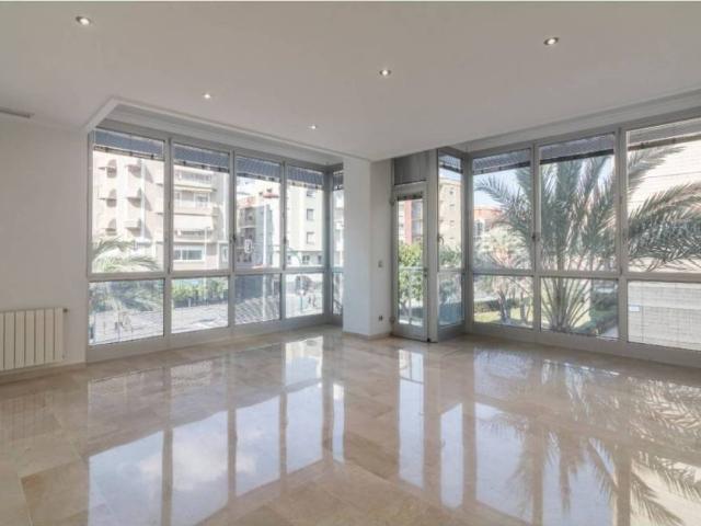 Piso en alquiler en Elche, Valencia