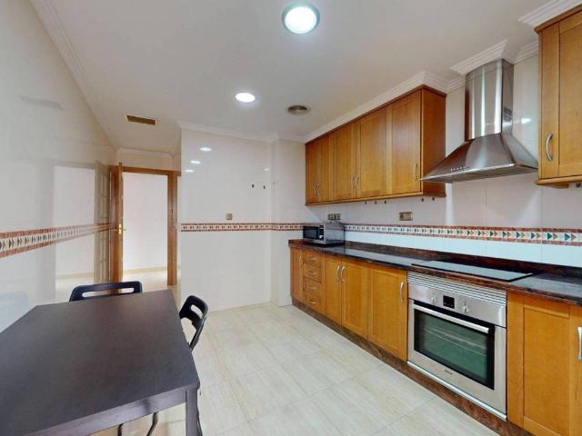 Piso en alquiler en Elche