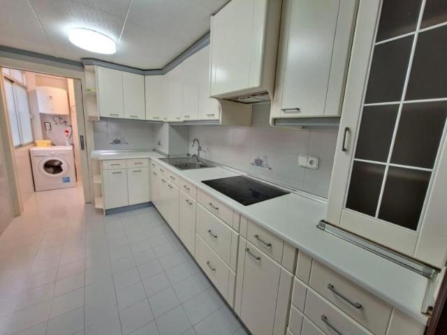 Piso en alquiler en El Progreso, Elda