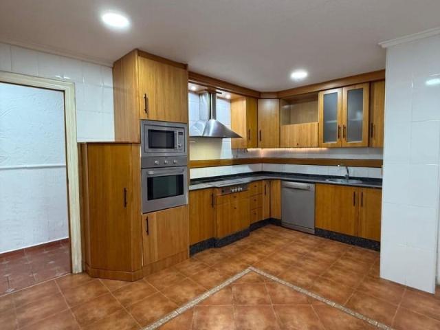 Piso en alquiler en Barrio Las 300, Elda