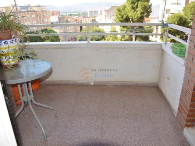 Piso en alquiler en Elda, Valencia