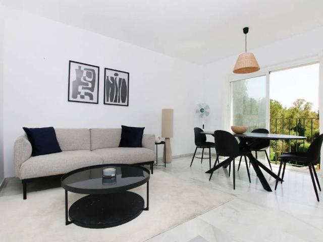 Piso en alquiler en Las Yucas, Costa del Sol Occidental
