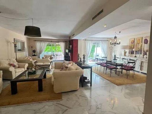 Piso en alquiler en Las Yucas, Costa del Sol Occidental