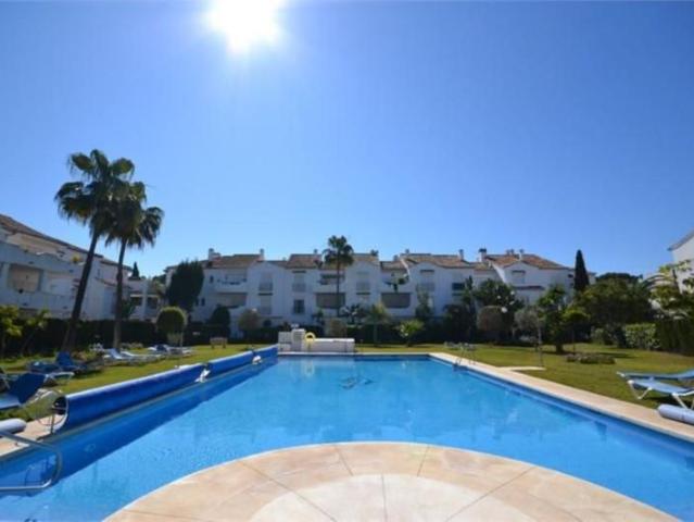 Piso en alquiler en Estepona, Málaga