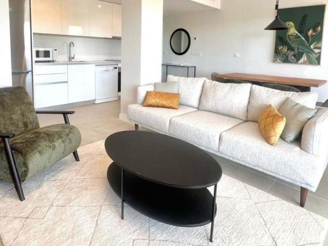 Piso en alquiler en Estepona, Málaga