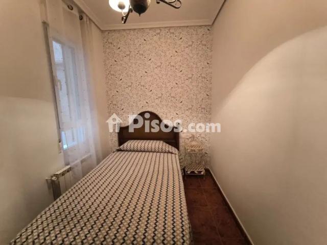 Apartamento en alquiler en Distrito 4, Albacete
