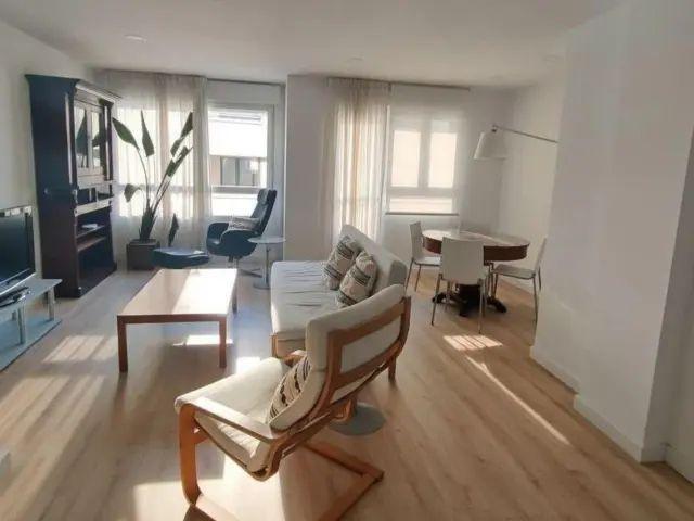 Apartamento en alquiler en Distrito 4, Albacete