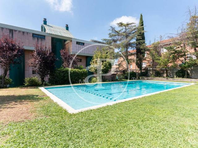 Piso en alquiler en Esplugues De Llobregat, el Centre