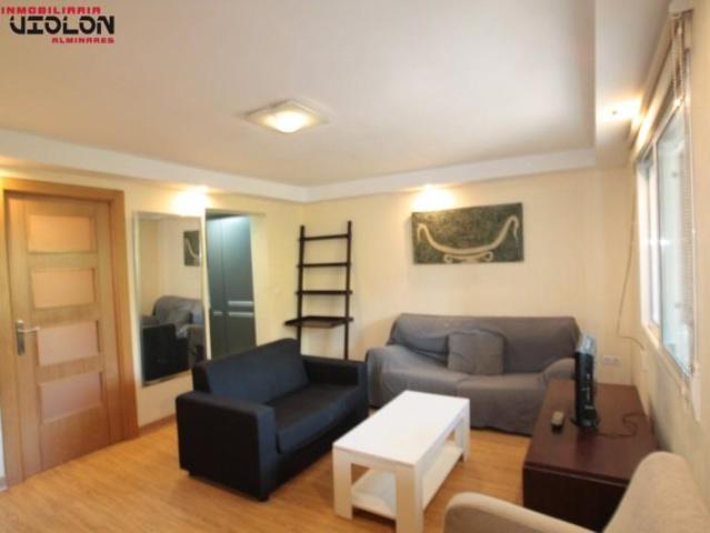 Piso en alquiler en Genil, Granada