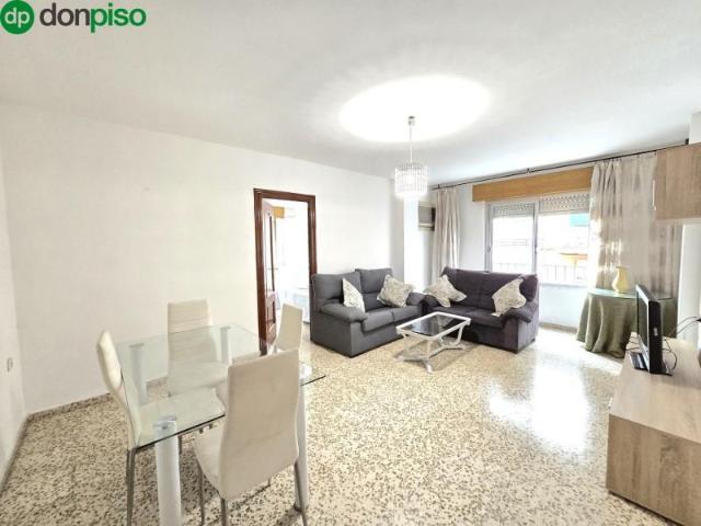 Piso en alquiler en Granada, Pajaritos