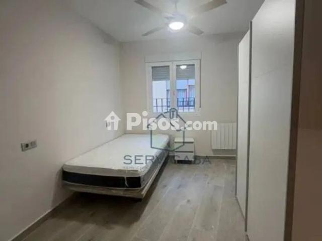 Apartamento en alquiler en Distrito 4, Albacete