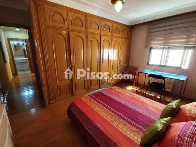 Apartamento en alquiler en Distrito 4, Albacete