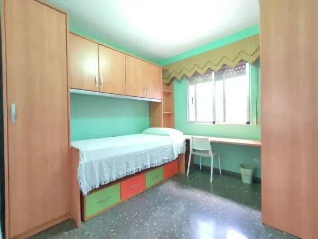 Apartamento en alquiler en Distrito 4, Albacete