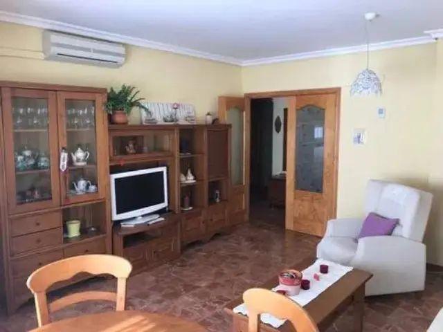 Apartamento en alquiler en Distrito 4, Albacete