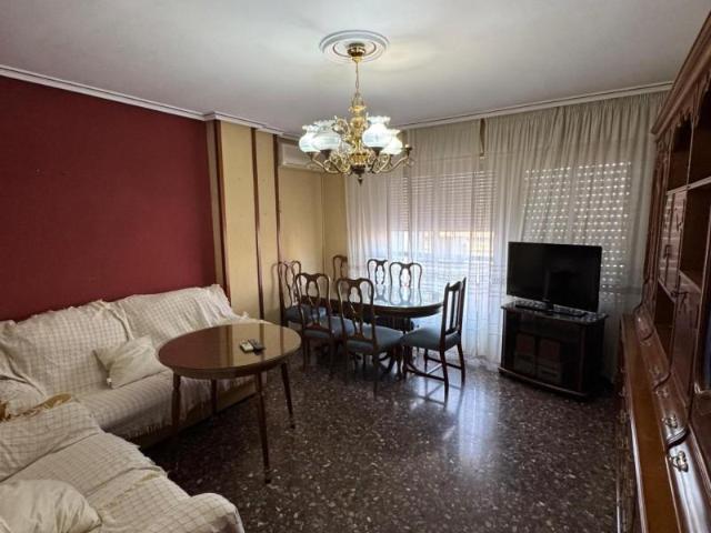 Piso en alquiler en Las Protegidas, Jaén