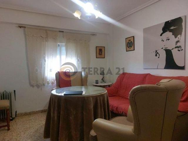 Piso en alquiler en Peñamefecit, Jaén