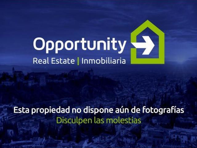 Local Comercial en venta en Carrascal De Barregas, Urbanización Oasis Golf