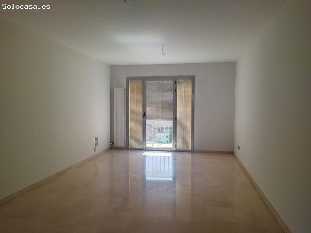 Piso en alquiler en Centro, Granada