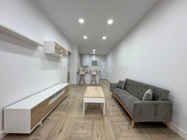 Piso en alquiler en La Línea De La Concepción